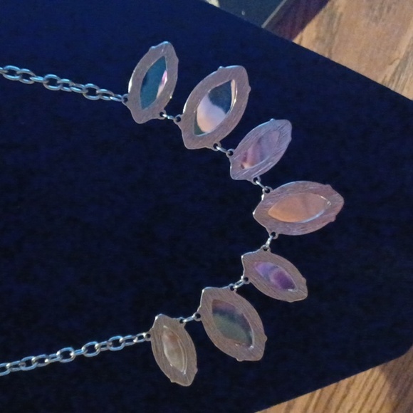 Stunning Red Jeweled Necklace - Picture 5 of 5